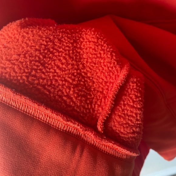 Under Armour Hoodie - Picture 5 of 5